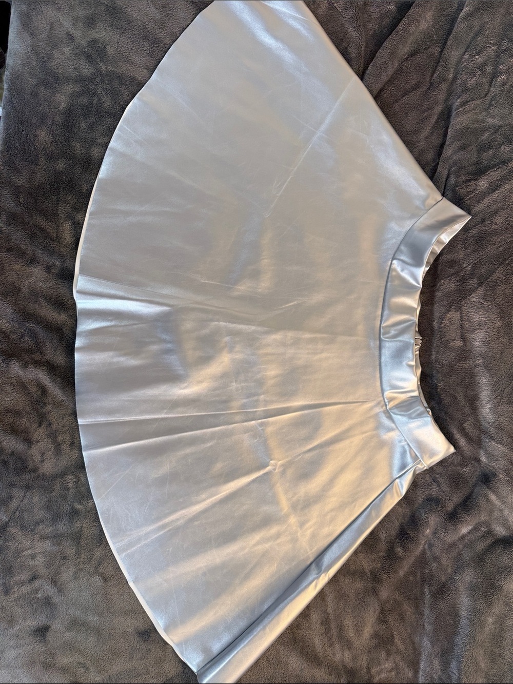 Silver Metallic Skater CIRCLE ⭕️ Skirt WHAT A FUN ONE! Shimmer Shimmery - Picture 7 of 7